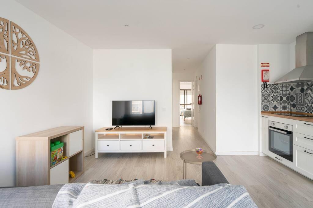 Casa Oliveira - Sunny 2-Bed Retreat Steps From The Beach Armação de Pêra Eksteriør bilde